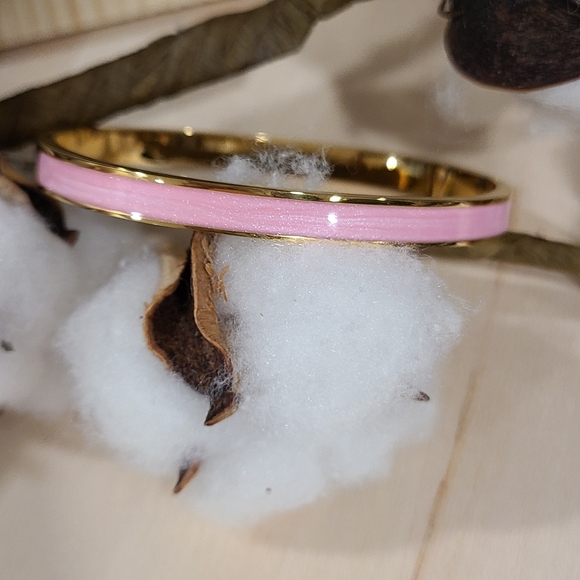 🩷💛NEW🩷💛 PRETTY!! Stainless Steel PINK and GOLD Bangle Bracelet - Picture 12 of 14